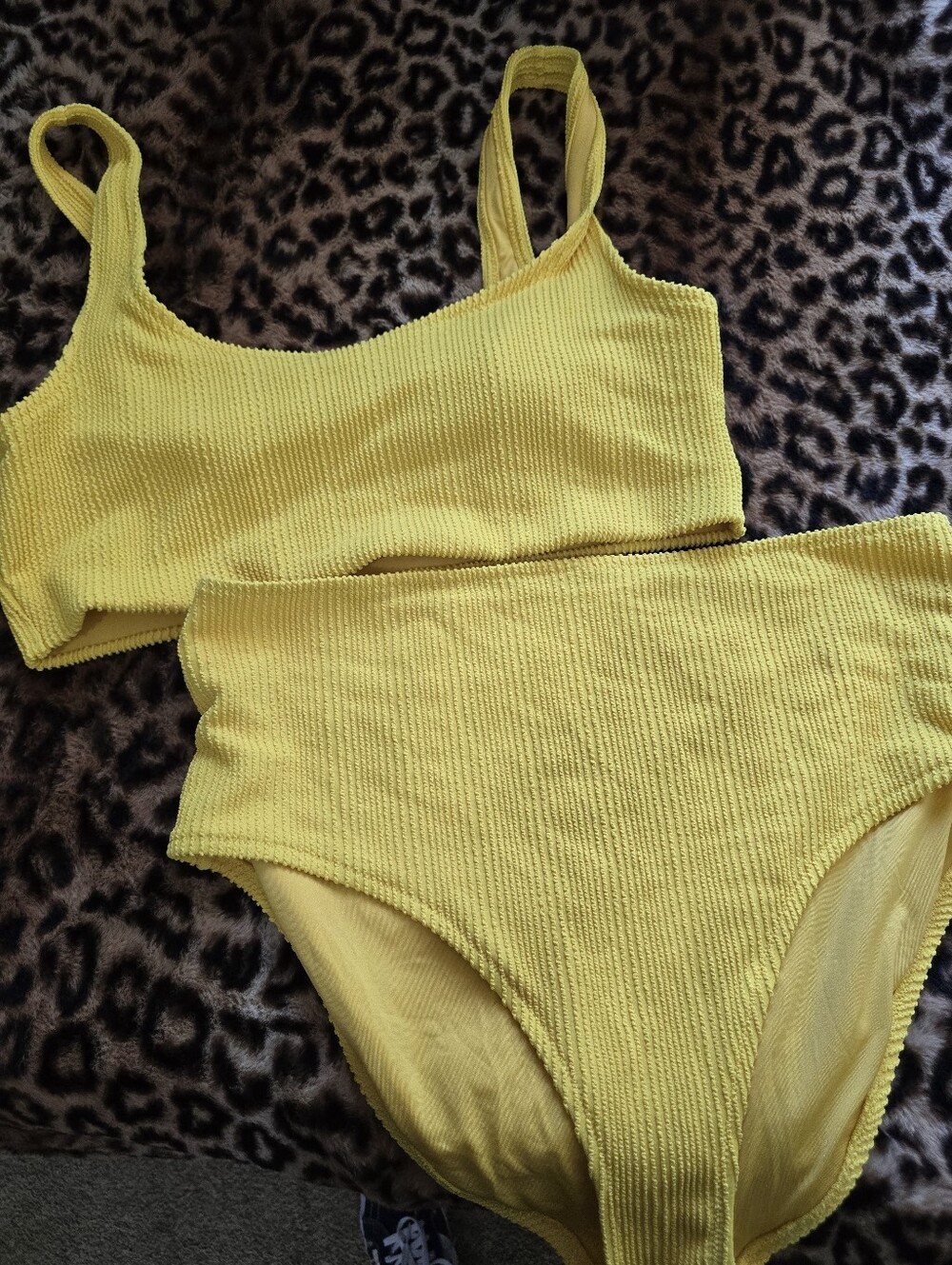 Old Navy Womens Yellow Ribbed Two Piece Swimsuit XXL